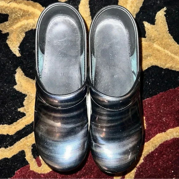 Dansko Women’s Clogs Shoes Mules Black Patent Leather Silver Copper Stripes 41 - Picture 3 of 16